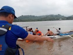 2 Hari Hilang, Nelayan Tewas Mengambang di Pantai Cipalawah Garut